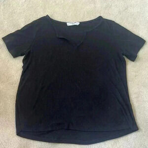 DOUBLE ZERO  - black V neck T shirt